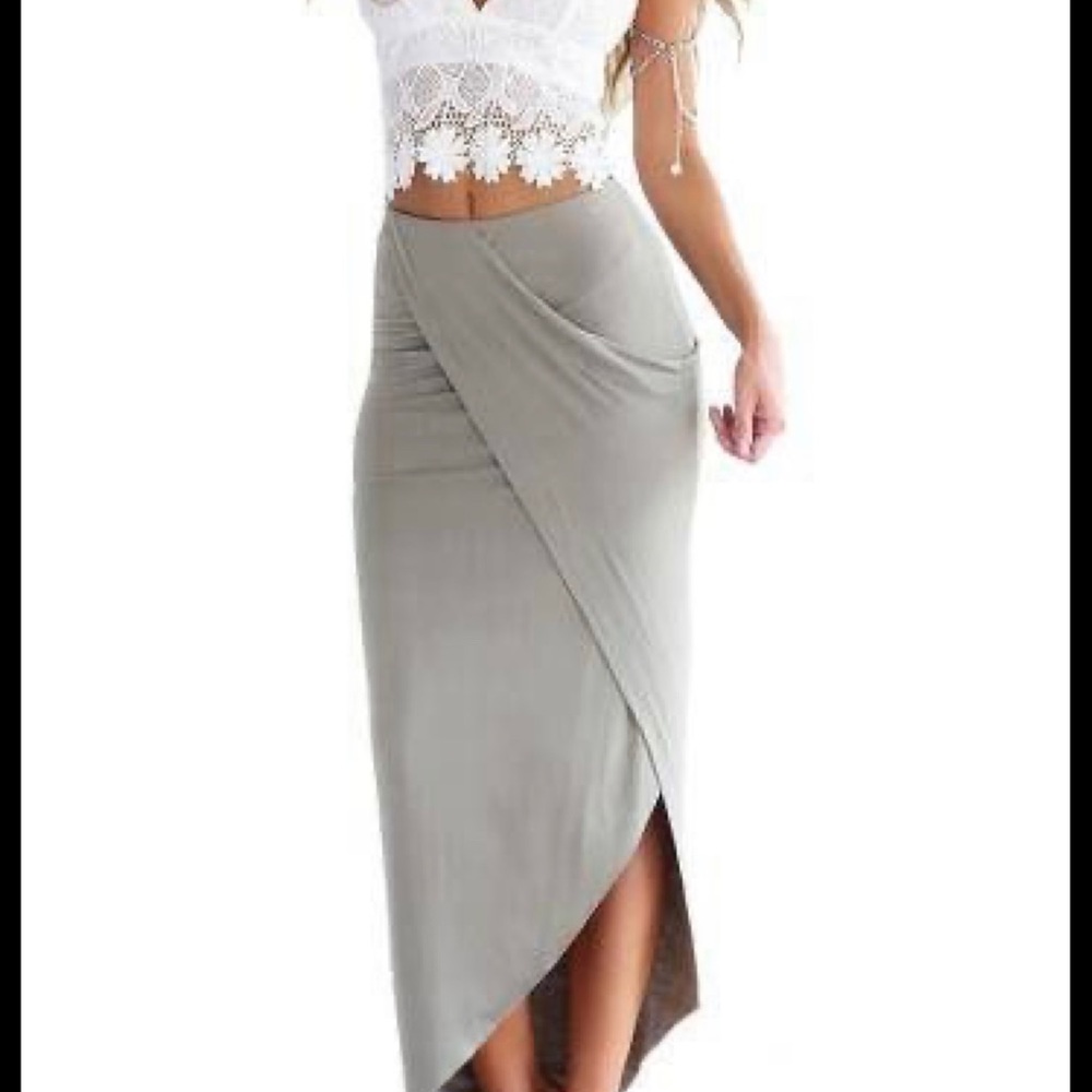 Flowy Grey Skirt